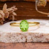 Minimalist Oval Cut 1.5 Carat Peridot Solitaire Engagement Ring