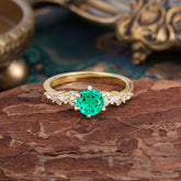Round Emerald Engagement Ring Vintage Green Six Claw Style