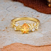 Luxury Vintage Haute Nature 4-Prong Oval Citrine Ring