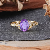 Retro Nature-Inspired 4-Prong Oval-Cut Amethyst Engagement Ring