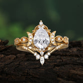 Elegant Pear-Cut Moissanite Engagement Ring Set