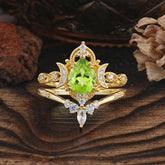 Elegant 5 Prong Pear-Cut Peridot Engagement Ring Set