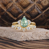 Luxury 3-Prong Pear-Cut Natural Moss Agate Engagement Ring Set