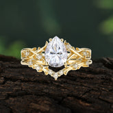 Nature-Inspired Pear-Cut Moissanite Ring Set