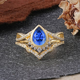 Ultra Luxurious Vintage Pear-Cut Sapphire Ring Set