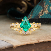 Luxurious Nature-Inspired 4-Prong Kite-Cut Natural Emerald Engagement Ring Set