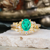 Vintage 4-Prong Oval-Cut Emerald Engagement Ring Set