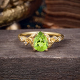 Vintage Minimalist 4-Prong Pear-Cut Peridot Engagement Ring