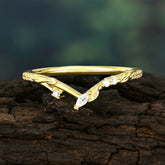 2 Prong Exquisite Minimalist Moissanite Engagement Ring