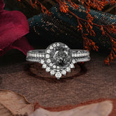 Halloween Limited-Crescent Moon | Halo Round Cut Black Rutilated Quartz Ring Set