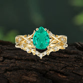 Nature-Inspired 4 prong Pear-Cut Emerald Ring Set