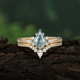Classic Retro Luxury 4-Prong Kite-Cut Natural Moss Agate Stackable Ring Set