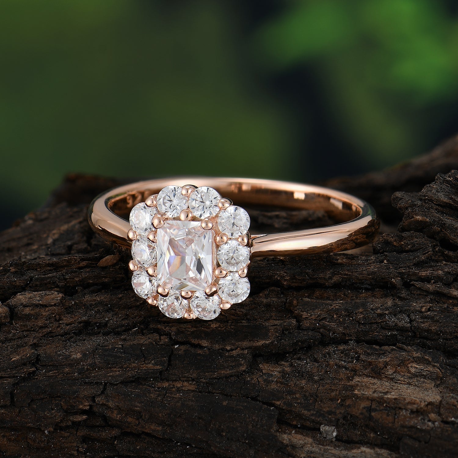 Emerald Engagement Rings: Why This Gemstone Is the New Classic