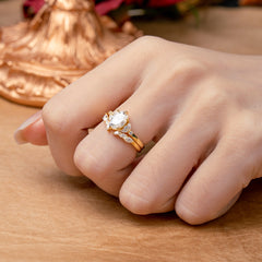 Luxury 6-Prong Oval-Cut Moissanite Engagement Ring Set