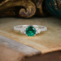 Round Cut Emerald Classic Side Stone Wedding Engagement Ring
