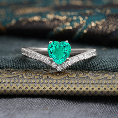 Heart Shaped Emerald Engagaement Ring Classic Wedding Ring