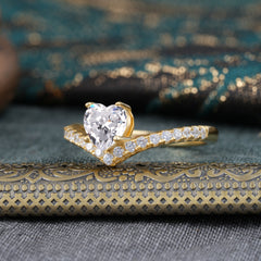 Heart Shaped Moissanite Engagaement Ring Classic Wedding Ring