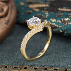 Heart Shaped Moissanite Engagaement Ring Classic Wedding Ring