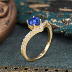 4-Prong Heart Shaped Sapphire Engagaement Ring Classic Wedding Ring