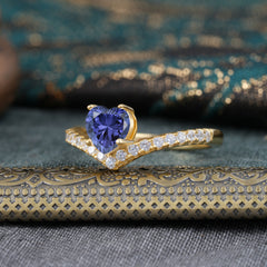 4-Prong Heart Shaped Tanzanite Engagaement Ring Classic Wedding Ring