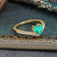 Heart Shaped Emerald Engagaement Ring Classic Wedding Ring