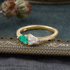 3 Prong Pear Shaped Emerald Promise Wedding Band Ring with Three Round Stone