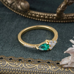 3 Prong Pear Shaped Emerald Promise Wedding Band Ring with Three Round Stone