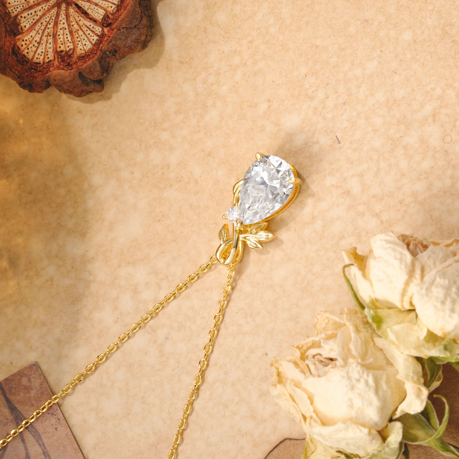 Nature-inspired 4-Prong Pear-Cut moissanite pendant