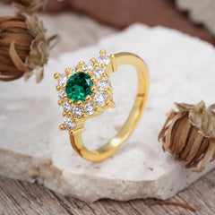 Round Cut Emerald Engagement Ring Cluster 6-Prong Setting