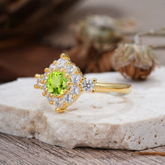 Round Cut Peridot Engagement Ring Cluster 6-Prong Setting