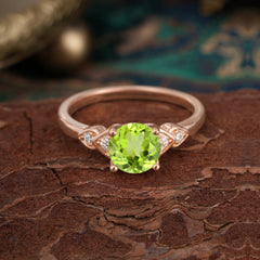 4 Prong Classic Round Peridot Engagement Ring for Women