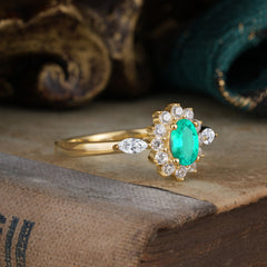 Vintage Halo Cluster Oval Cut Emerald Engagement Ring