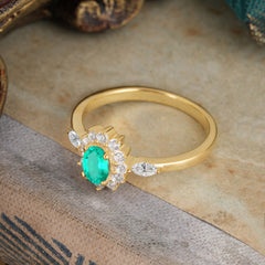 Vintage Halo Cluster Oval Cut Emerald Engagement Ring
