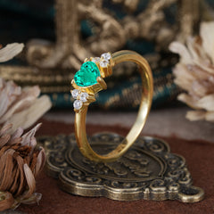 Heart Cut Classic Emerald Engagement Ring Side with 3-stone