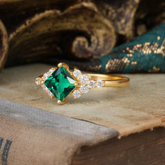 Dainty Princess Cut Emerald Enagement Ring Vintage Side Stone Ring