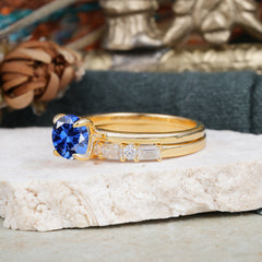 4 Prong Round Cut Sapphire Solitaire Ring with Wedding Band Bridal Set
