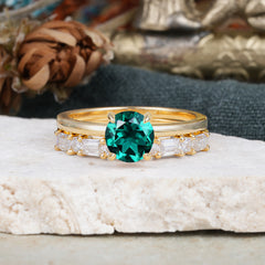 Round Cut Emerald Solitaire Ring with Wedding Band Bridal Set
