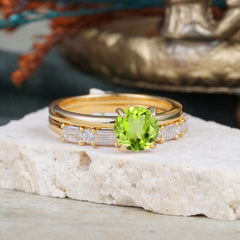 Round Cut Peridot Solitaire Ring with Wedding Band Bridal Set