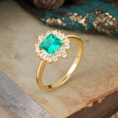 Classic Princess Cut Emerald Cluster Ring – A Timeless Statement