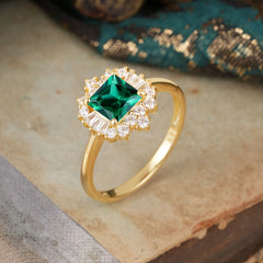 Classic Princess Cut Emerald Cluster Ring – A Timeless Statement