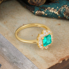 Classic Princess Cut Emerald Cluster Ring – A Timeless Statement