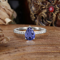 1.25 Carat Pear Cut Classic Green Emerald Anniversary Ring for Girlfriend Tanzanite