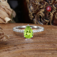 1.25 Carat 14K White Gold Pear Cut Classic Anniversary Ring for Girlfriend Peridot