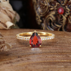 1.25 Carat 14K White Gold Pear Cut Classic Anniversary Ring for Girlfriend Garnet