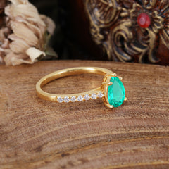 1.25 Carat 14K White Gold Pear Cut Classic Anniversary Ring for Girlfriend Emerald