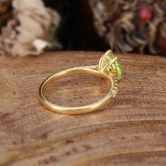 1.25 Carat 14K White Gold Pear Cut Classic Anniversary Ring for Girlfriend Peridot
