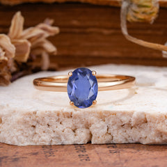 Minimalist Oval Cut 1.5 Carat Tanzanite Solitaire Engagement Ring