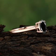 Minimalist Oval Cut 1.5 Carat Black Onyx Solitaire Engagement Ring