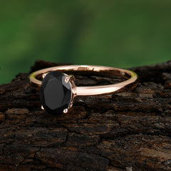 Minimalist Oval Cut 1.5 Carat Black Onyx Solitaire Engagement Ring