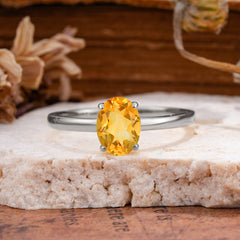 Minimalist Oval Cut 1.5 Carat Citrine Solitaire Engagement Ring